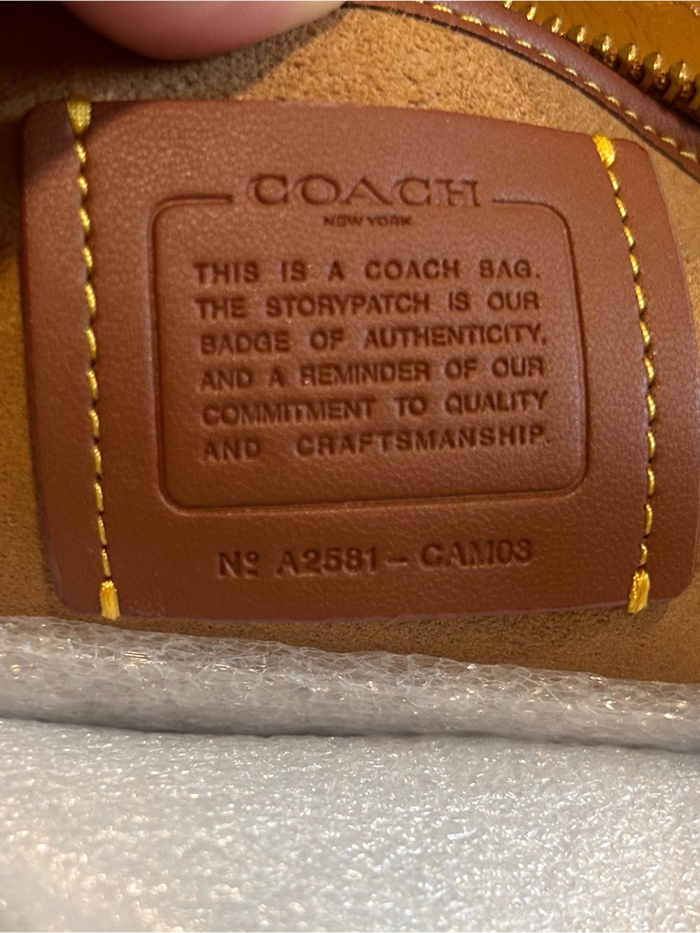 Coach Honey Brown Empire 34 NWT - Picture 4 of 11